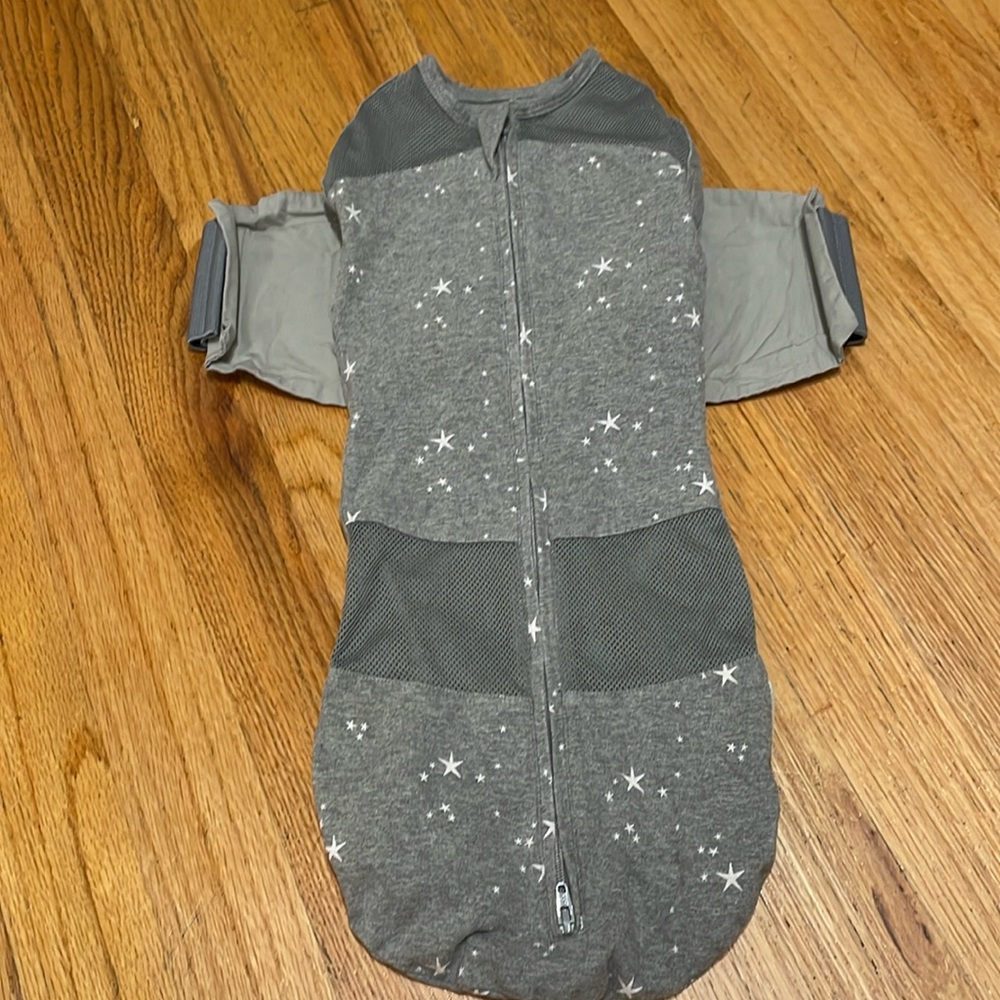 happiest baby 100% organic SNOO Sleep Sack size S/P (5-12 lb). Graphite planets.